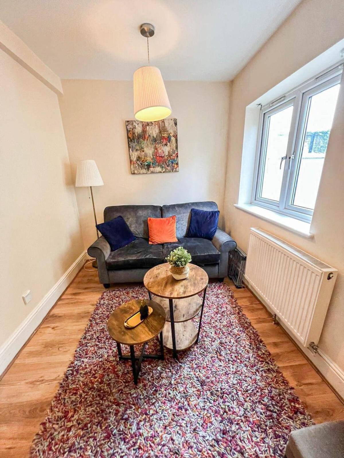 Lovely 1 Bedroom Flat In West Kensington London, Shepherd's Bush Apartament *